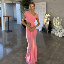 Load image into Gallery viewer, Summer Solid Color Elegant Socialite Pleated Sexy Oblique Shoulder Dress Women
