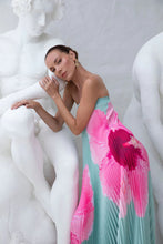Load image into Gallery viewer, Summer Women Pleated Printed Backless Tube Top Large Swing Dress
