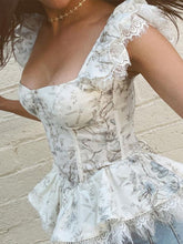 Load image into Gallery viewer, French Fresh Lace Keel Slim Camisole Top
