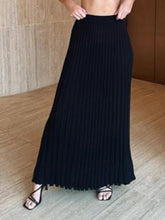 Load image into Gallery viewer, Knitted Camisole + Skirt Elegant Sleeveless Short Top Pleated Skirt Set