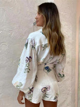 Load image into Gallery viewer, New style fresh floral ladylike temperament commuter long-sleeved shirt top high-waisted shorts suit