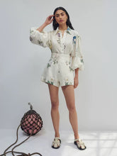 Load image into Gallery viewer, New style fresh floral ladylike temperament commuter long-sleeved shirt top high-waisted shorts suit