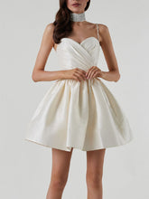 Load image into Gallery viewer, Women's dress pleated suspender dress