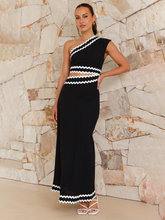 Load image into Gallery viewer, New women's elegant slant collar lace stitching dress